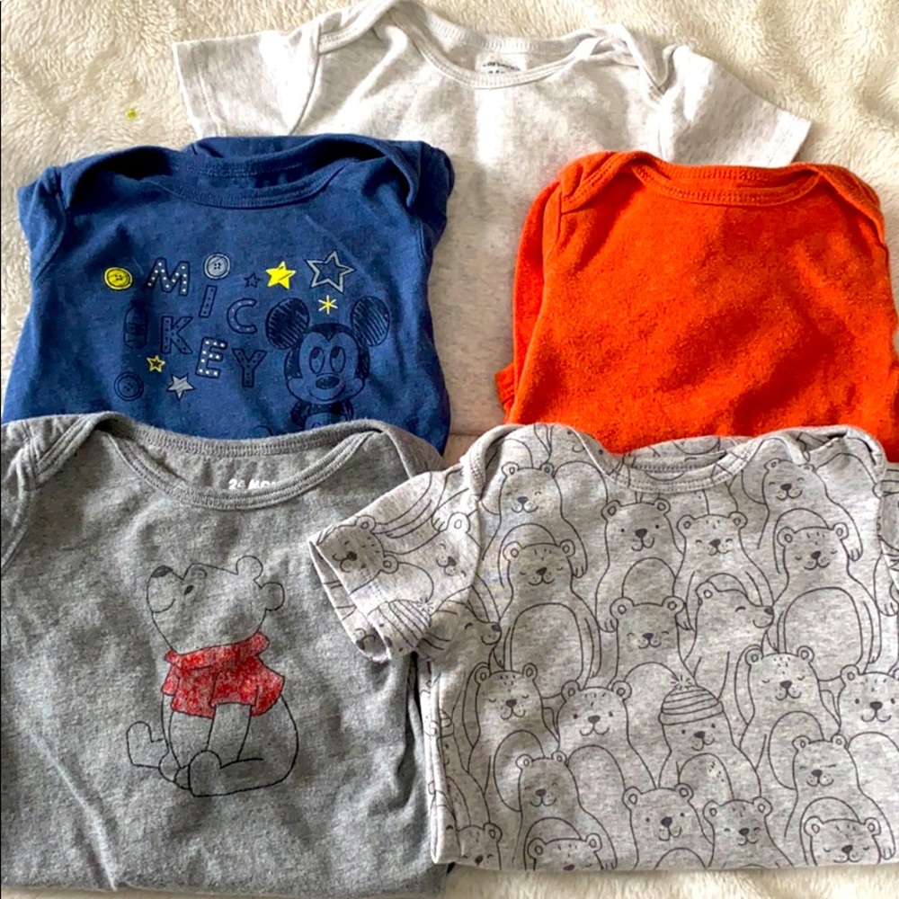 5 pc 24 mo. Unisex onesies
